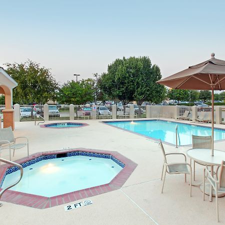 Home2 Suites By Hilton Dallas Grand Prairie Buitenkant foto