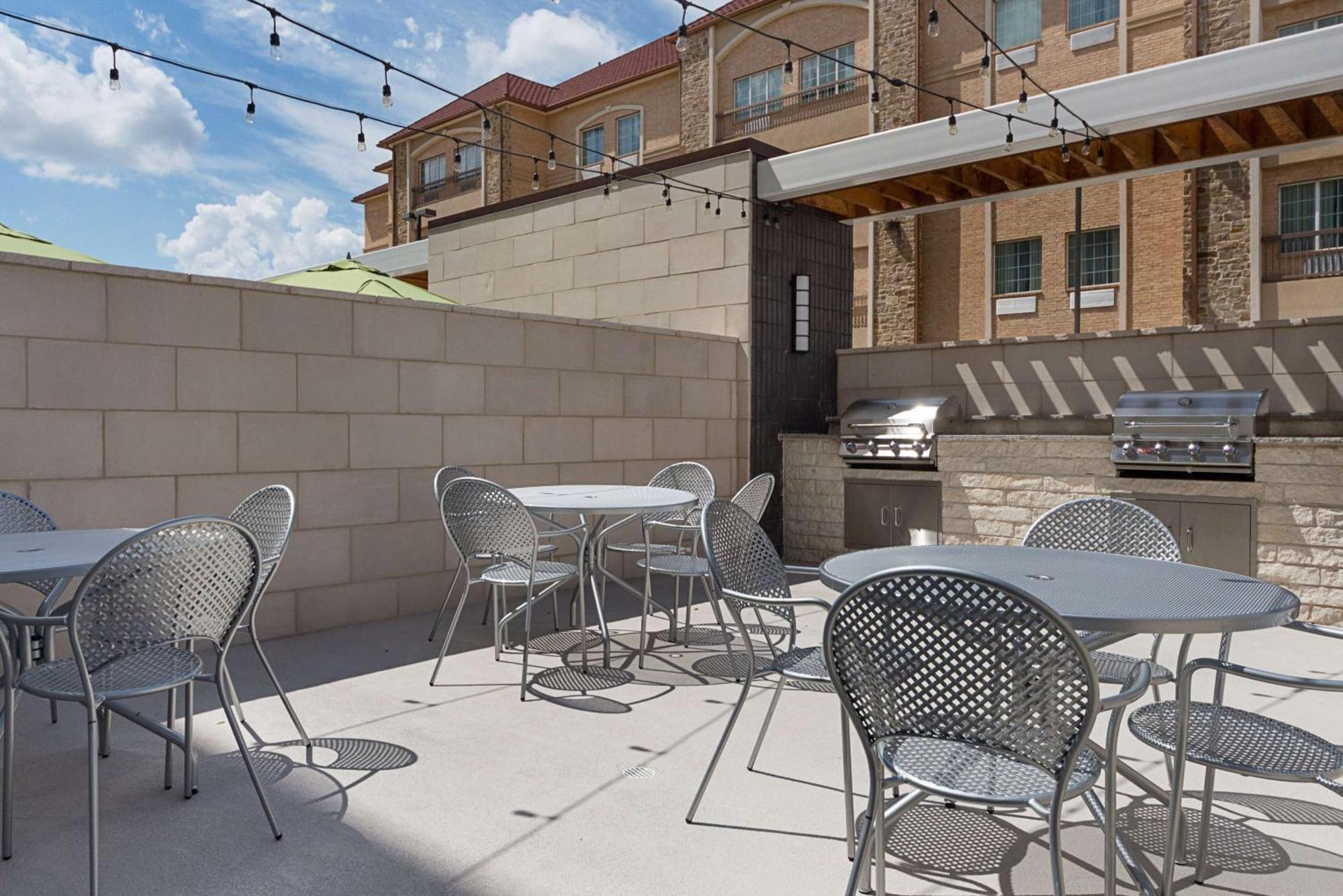 Home2 Suites By Hilton Dallas Grand Prairie Buitenkant foto